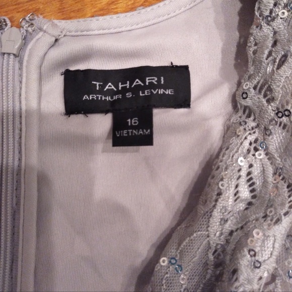 Authentic Tahari Silver Maxi Gown - Picture 3 of 3